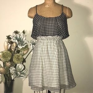 BUNDLE 3 for 30% OFF! Bar III GRID PRINT DRESS.